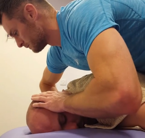 Spinal Manipulation with Oliver Ody - Personal Trainer